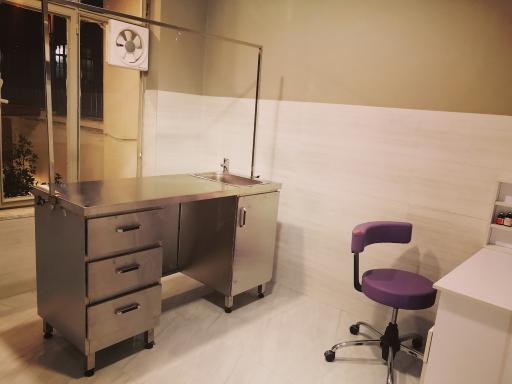 عکس کلینیک دامپزشکی ریواس