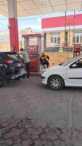 عکس پمپ بنزین پارس داراب