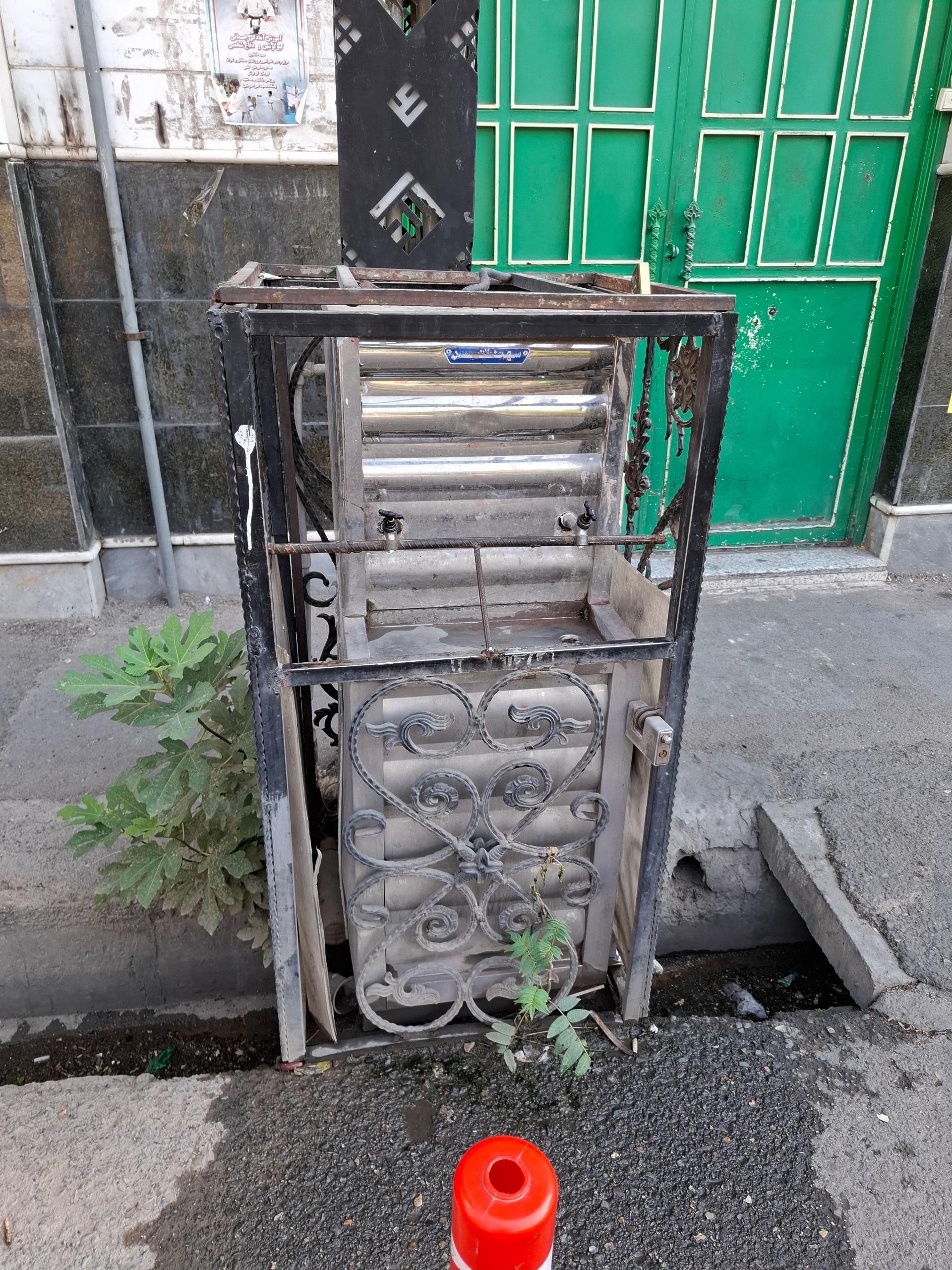 عکس آبخوری مسجد امیرالمومنین