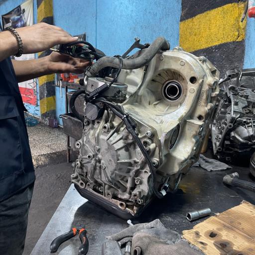 عکس اتوکلینیک ۲۴ طهماسبی گیربکس اتومات