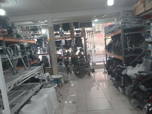 عکس خرید و فروش و تعمیرات ویلچر موژان طب البرز