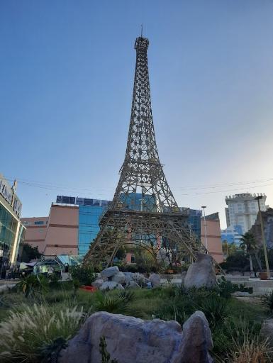 عکس برج ایفل کیش 