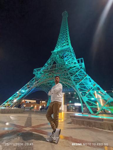 عکس برج ایفل کیش 