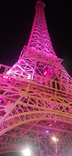 عکس برج ایفل کیش 
