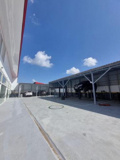 عکس صنایع خودروسازی ایلیا نمایندگی ۱۰۸