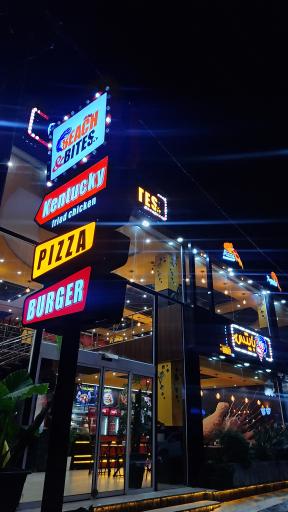 عکس فست فود بی اند بی B&B