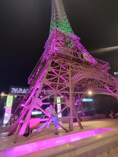 عکس برج ایفل کیش 