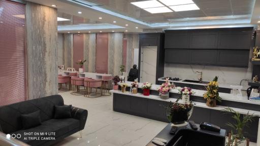 عکس سالن زیبایی ماه بانو حیدری 