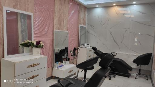 عکس سالن زیبایی ماه بانو حیدری 