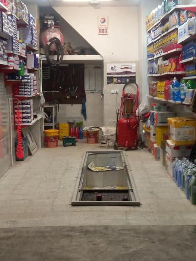 عکس تعویض روغن مهدی