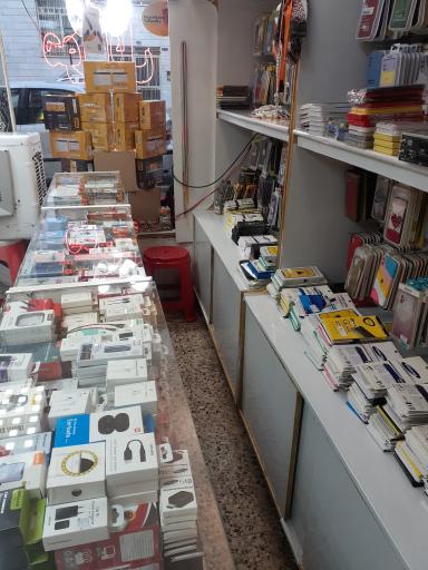 عکس نمایندگی محصولات ایرانسل و رایتل