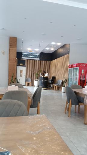 عکس رستوران ماه و ماهی