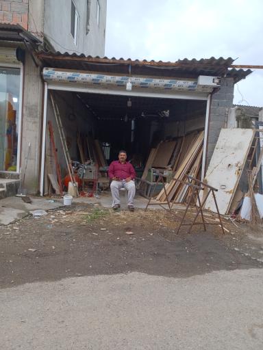 عکس کارگاه نجاری علی کلاگر