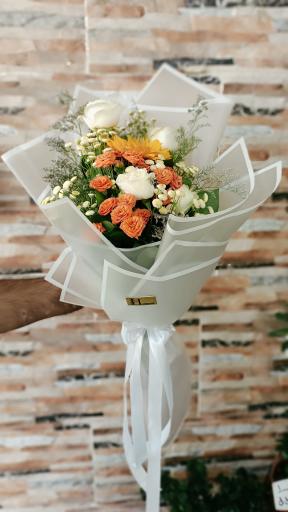 عکس گل فروشی مریم