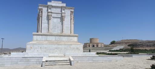 عکس ورودی پارک ملل ملایر