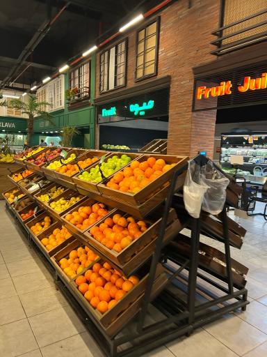 عکس هایپر مارکت میتا