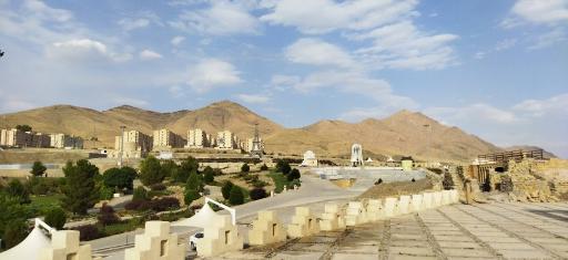 عکس ورودی پارک ملل ملایر