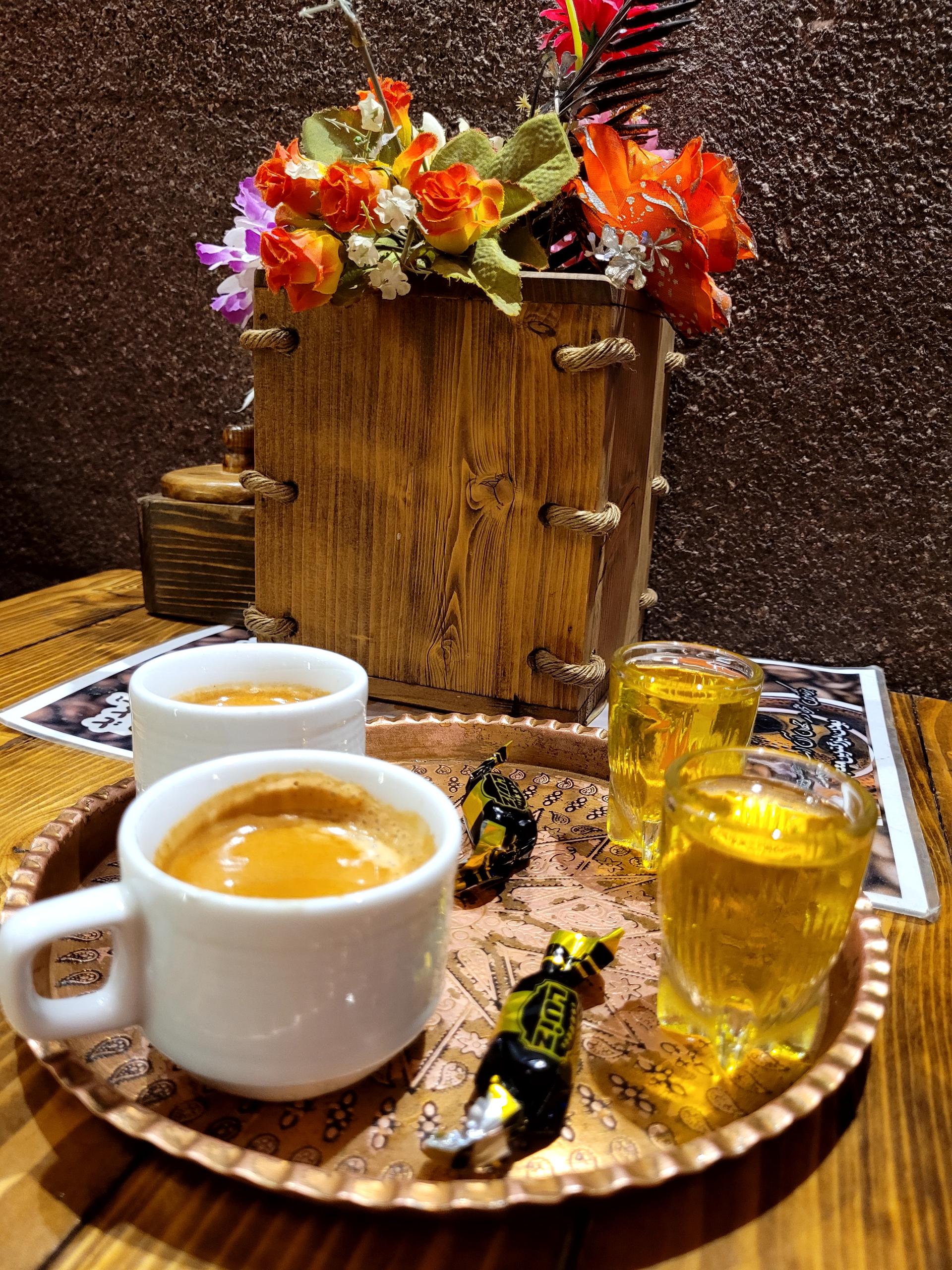 عکس کلبه قهوه آرامش