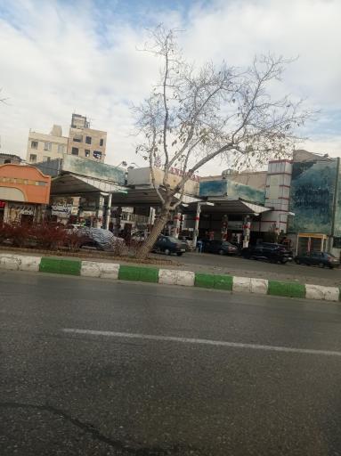 عکس پمپ بنزین معلم جایگاه 114