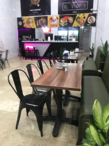 عکس فست فود حامی