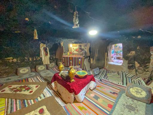 عکس اقامتگاه بومگردی بن میمند