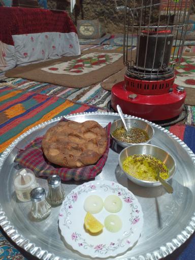 عکس اقامتگاه بومگردی بن میمند