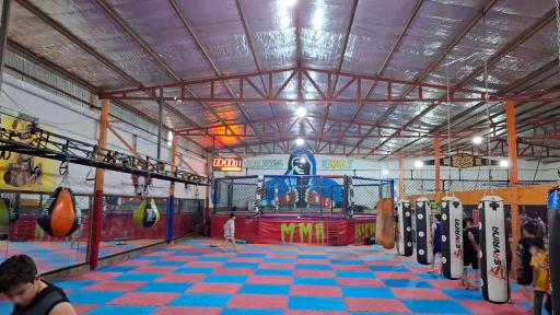 عکس مجموعه ورزشی کماندو