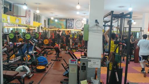 عکس باشگاه بدنسازی فلاح