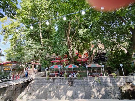 عکس رستوران آبشار جاغرق