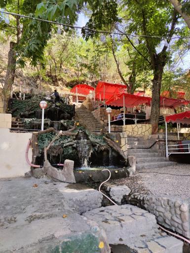 عکس رستوران آبشار جاغرق