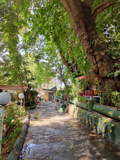 عکس رستوران آبشار جاغرق