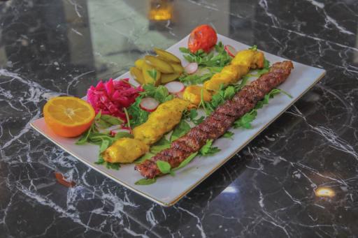 عکس رستوران ایرانی داژیار