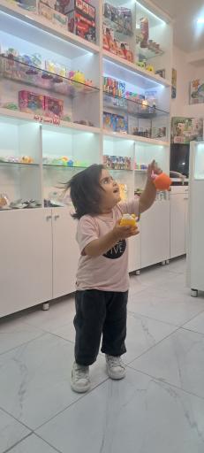 عکس فروشگاه اسباب بازی پاتریک اسلایم