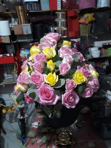 عکس گلفروشی باران