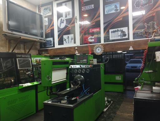 عکس تعمیرگاه پمپ انژکتور دیزل کار