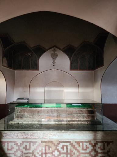 عکس مقبره شیخ عبد السلام