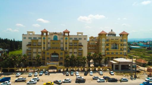 عکس موسسه آموزش عالی روزبهان