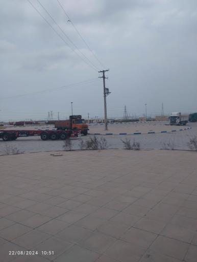 عکس پایانه بار اطاقدار ۶ چرخ 