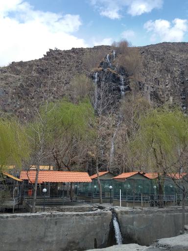 مجموعه گردشگری بام زشک