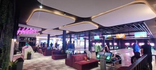 عکس مرکز بولینگ صفه