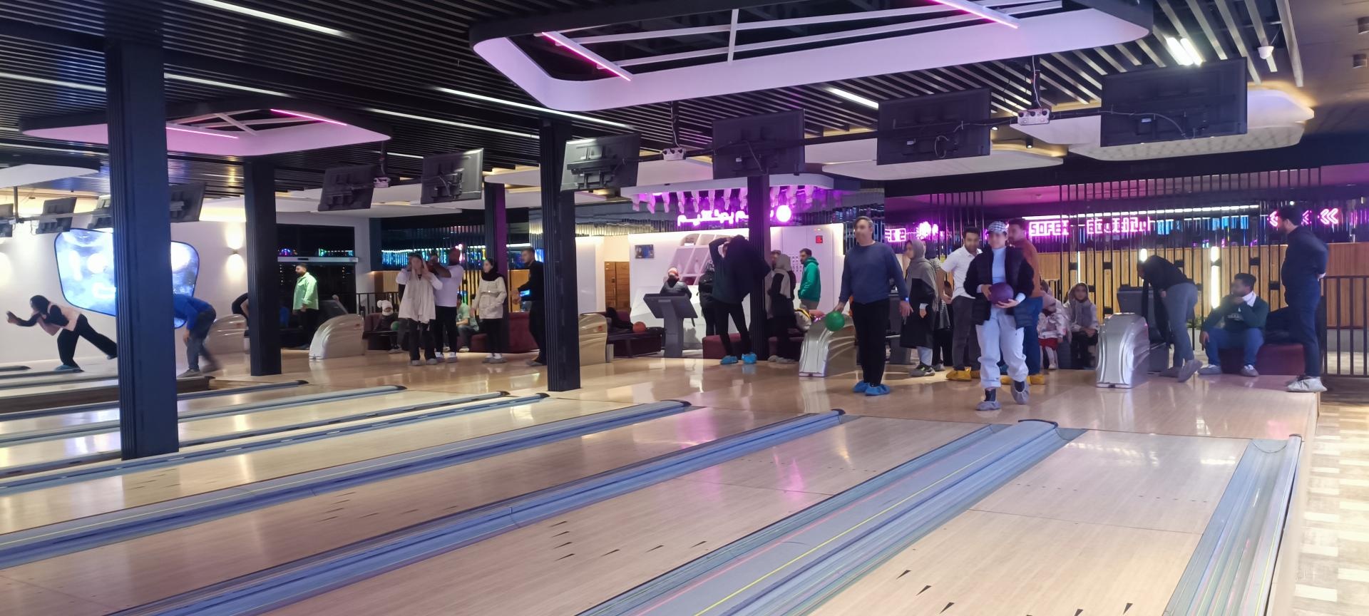 عکس مرکز بولینگ صفه