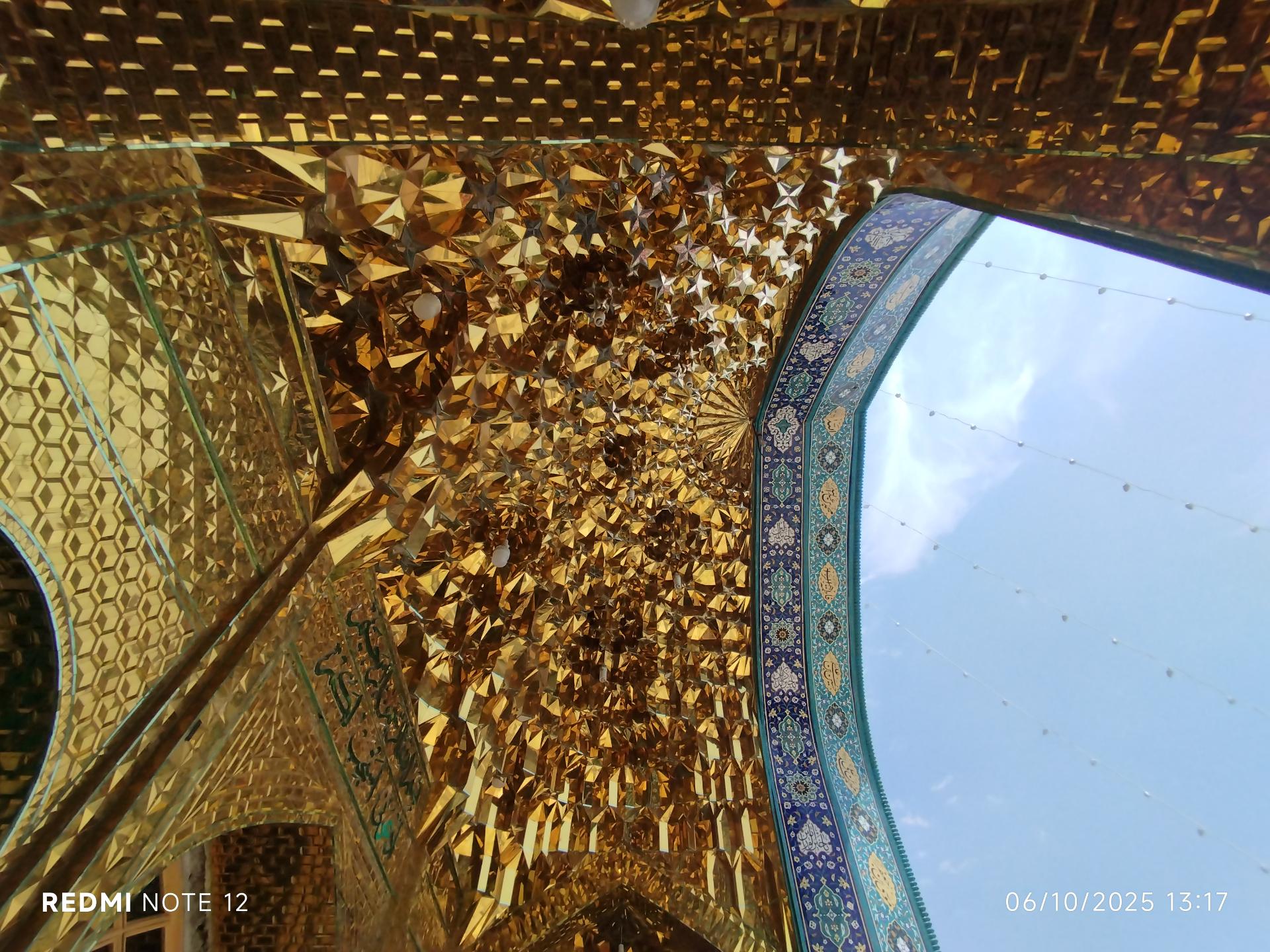 عکس امامزادگان پنج تن لویزان