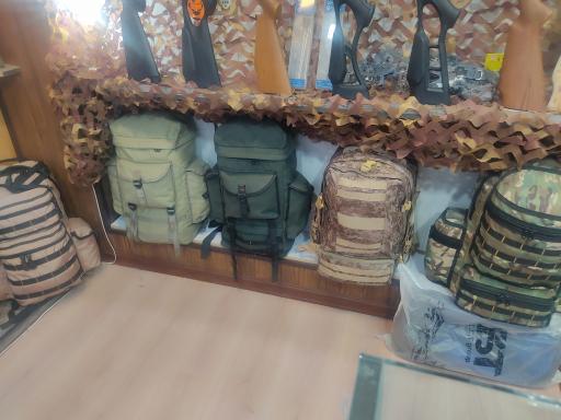 عکس لوازم کوهنوردی و شکار کوهستان 