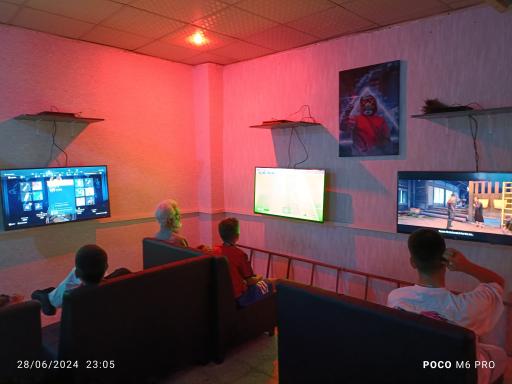 عکس کافه گیم شو