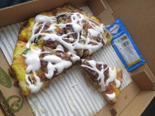 عکس پیتزا چی میخوای؟