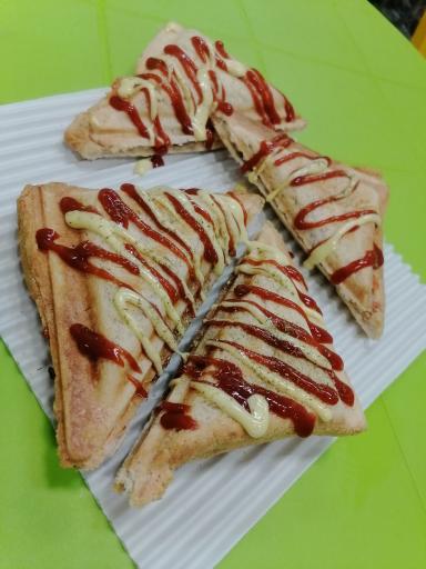 عکس پیتزا چی میخوای؟