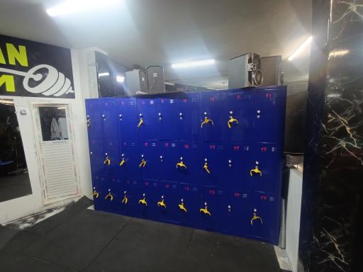 عکس باشگاه بدنسازی آتامن