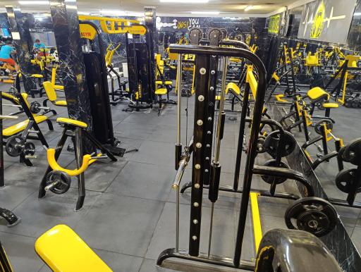 عکس باشگاه بدنسازی آتامن