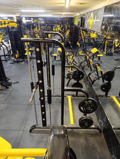 عکس باشگاه بدنسازی آتامن