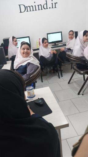 عکس آموزشگاه زبان و کامپیوتر ذهن پویا